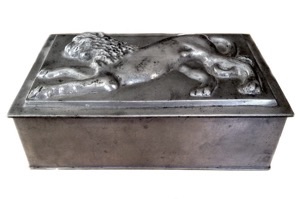 Skrin 1927
Dekor Anna Petrus
Firma Svenskt Tenn